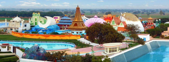 The Shining Magic Grand (SMG) Resort - Sirsa 01.jpg